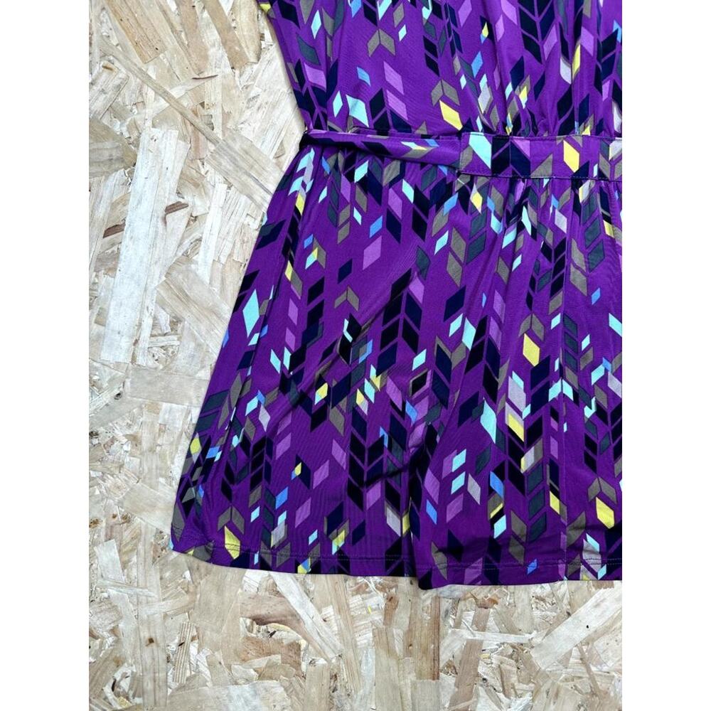 Attention Womens Purple Geometric Blouse Size Large Cap Sleeve V-Neck Belted Top - Picture 2 of 16